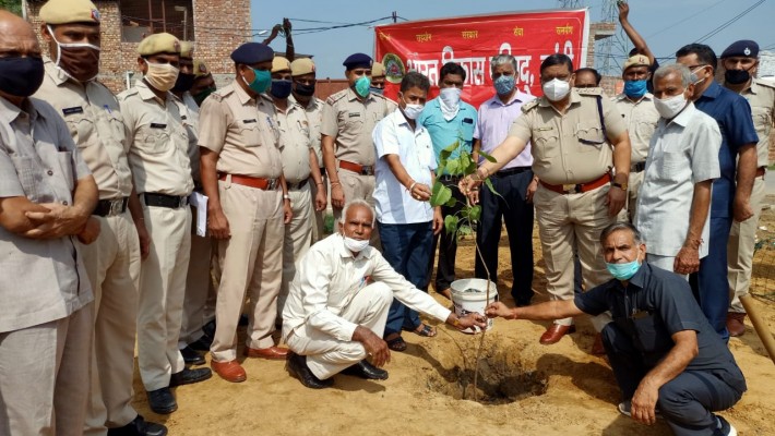 पौधा रोपण कार्यक्रम/पर्यावरण संरक्षण
